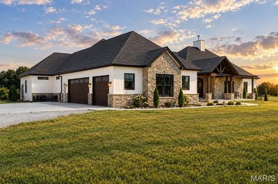 /international/us/3150-dyer-road-o-fallon-mo-110110230687/