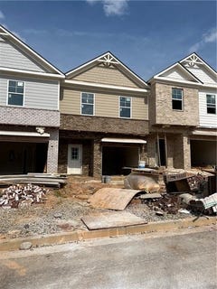 /international/us/41-creekside-commons-drive-hoschton-ga-110100119015/