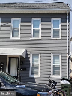 /international/us/431-n-11th-street-lebanon-pa-110119474231/