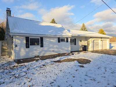/international/us/1017-state-route-11-moira-ny-110103717121/