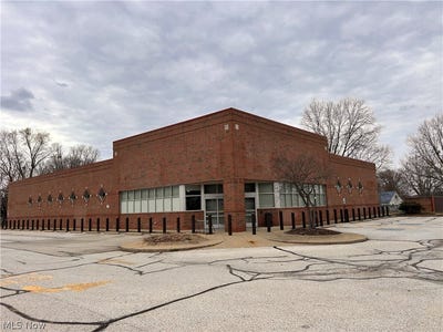 /international/us/2840-youngstown-road-se-warren-oh-110107654392/