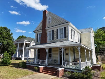 /international/us/75-e-broad-st-camilla-ga-110107996616/