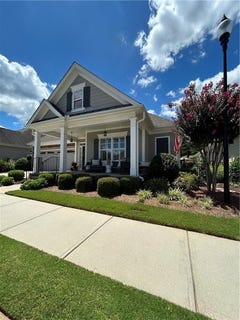 /international/us/217-kingfisher-cove-woodstock-ga-110101237742/