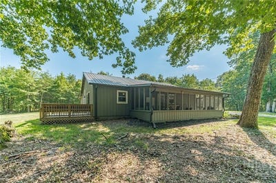 /international/us/182-murray-road-homer-ga-110100623119/