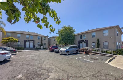 /international/us/2716-adeline-st-oakland-ca-110109193754/