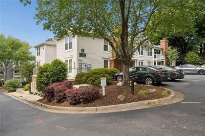 /international/us/1466-keys-crossing-drive-ne-brookhaven-ga-110107775244/