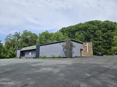/international/us/42-woodward-avenue-troy-ny-110108800797/