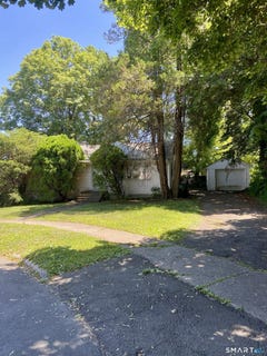 /international/us/155-lobdell-drive-stratford-ct-110108853307/