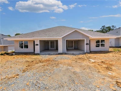 /international/us/6400-6402-kathleen-st-bentonville-ar-110099901536/