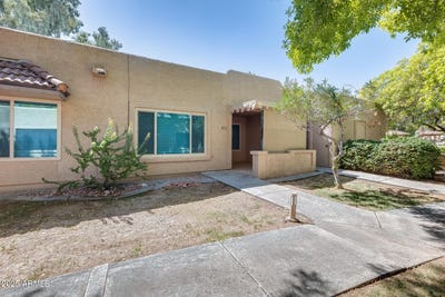 /international/us/14300-w-bell-road-surprise-az-110101403820/