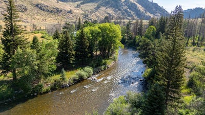 /international/us/37797-poudre-canyon-rd-bellvue-co-110101237936/