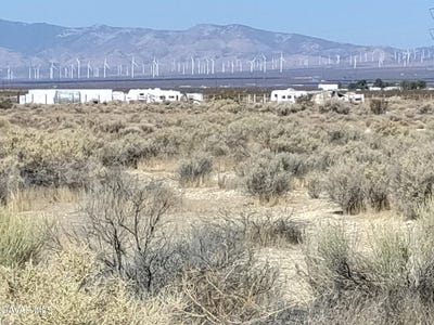 /international/us/vacant-land-apn-315-195-02-00-rosamond-ca-110101637336/