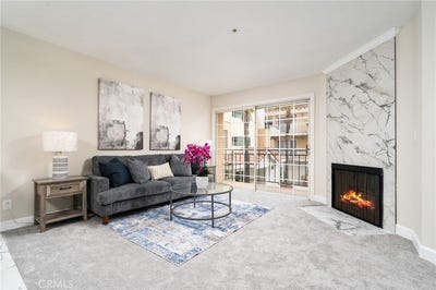 /international/us/4760-templeton-street-los-angeles-ca-110107698063/