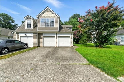 /international/us/302-dorothy-drive-yorktown-va-110100897161/