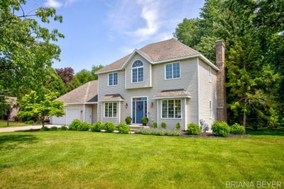 /international/us/145-bay-meadows-dr-holland-mi-110108476168/