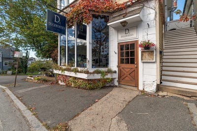 /international/us/197-e-main-1-gloucester-ma-110103742199/