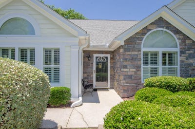 /international/us/8800-dorchester-road-north-charleston-sc-110108638688/