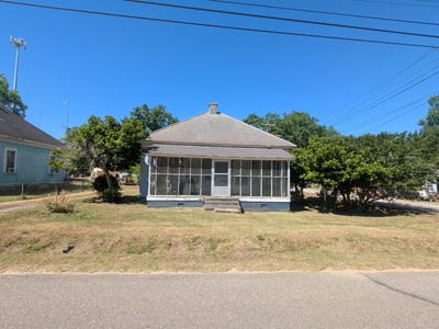 /international/us/418-mims-street-edgefield-sc-110107935193/