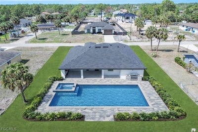 /international/us/704-clayton-avenue-lehigh-acres-fl-110106530286/