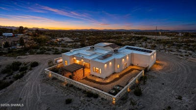 /international/us/1963-guamis-road-las-cruces-nm-110108199872/