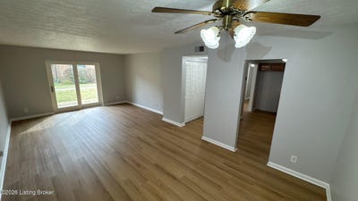 /international/us/7008-wildwood-cir-louisville-ky-110108500203/