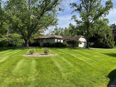 /international/us/211-mccutcheon-drive-lafayette-in-110099522950/
