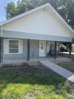 /international/us/403-illinois-ave-brewster-ks-110108354738/