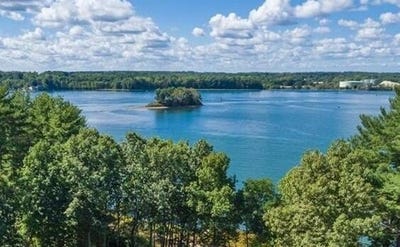 /international/us/franks-fort-island-eliot-me-110105110773/