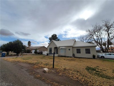 /international/us/1951-jim-haworth-court-logandale-nv-110106312654/