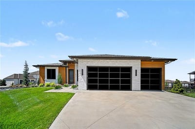 /international/us/2131-nw-palisades-drive-riverside-mo-110109242808/