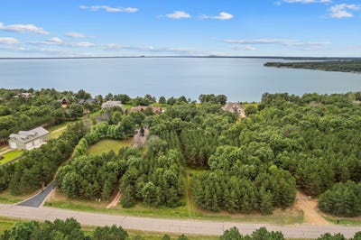 /international/us/w4627-big-bay-road-necedah-wi-110100618578/?lang=zh-tw