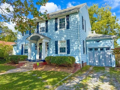 /international/us/602-w-virginia-avenue-crewe-va-110102653819/