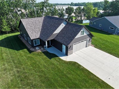 /international/us/250-rodeo-road-alexandria-mn-110103596185/