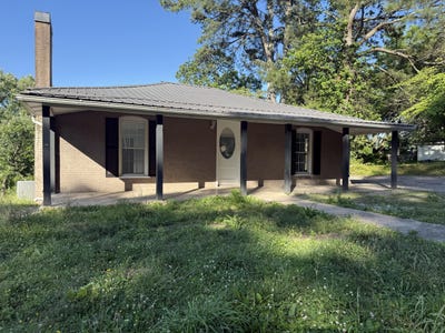 /international/us/608-bleeker-street-bridgeport-al-110099690294/