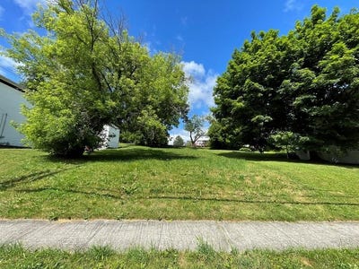 /international/us/12-second-street-towanda-pa-110108822647/