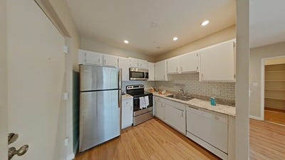 /international/us/67-milliken-franklin-ma-110106756836/
