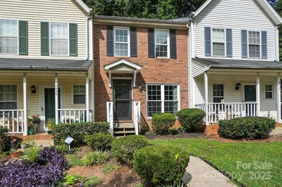 /international/us/6422-windsor-gate-lane-charlotte-nc-110101152350/