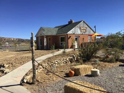 /international/us/280-e-main-st-escalante-ut-110108801188/