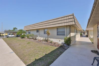 /international/us/202-bedford-street-sun-city-center-fl-110106931363/