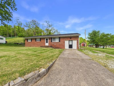 /international/us/5392-newcomb-creek-road-huntington-wv-110107779560/