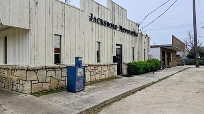 /international/us/212-n-church-street-jacksboro-tx-110107339754/