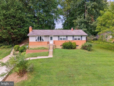 /international/us/6414-locust-lane-sykesville-md-110109986452/