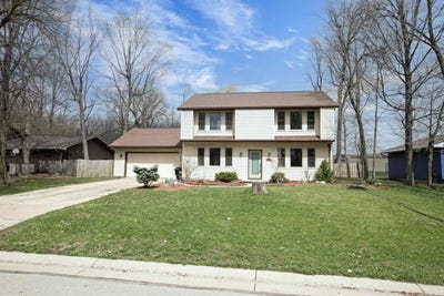 /international/us/720-indianwood-court-neenah-wi-110107441085/