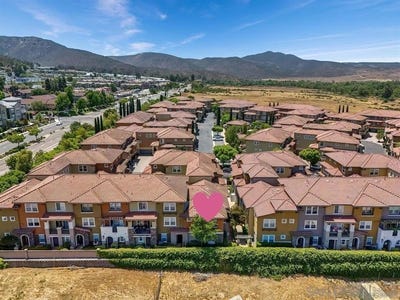 /international/us/125-via-sovana-santee-ca-110100370263/