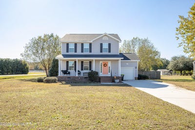 /international/us/21-northgate-lane-clinton-nc-110120538421/