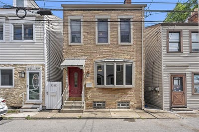 /international/us/2311-larkins-way-south-side-pa-110107715202/