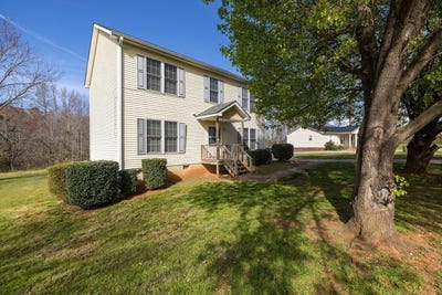 /international/us/5631-preston-loop-mebane-nc-110107731893/