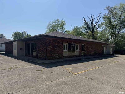 /international/us/705-s-poplar-street-centralia-il-110099104220/?lang=zh-tw