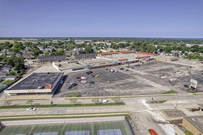 /international/us/2300-rapids-dr-racine-wi-110102542725/