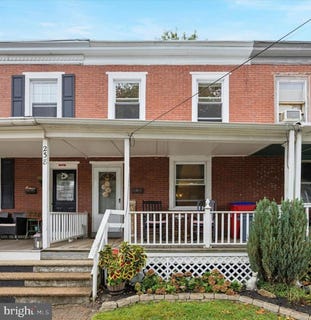 /international/us/238-cleveland-st-bristol-pa-110107376707/